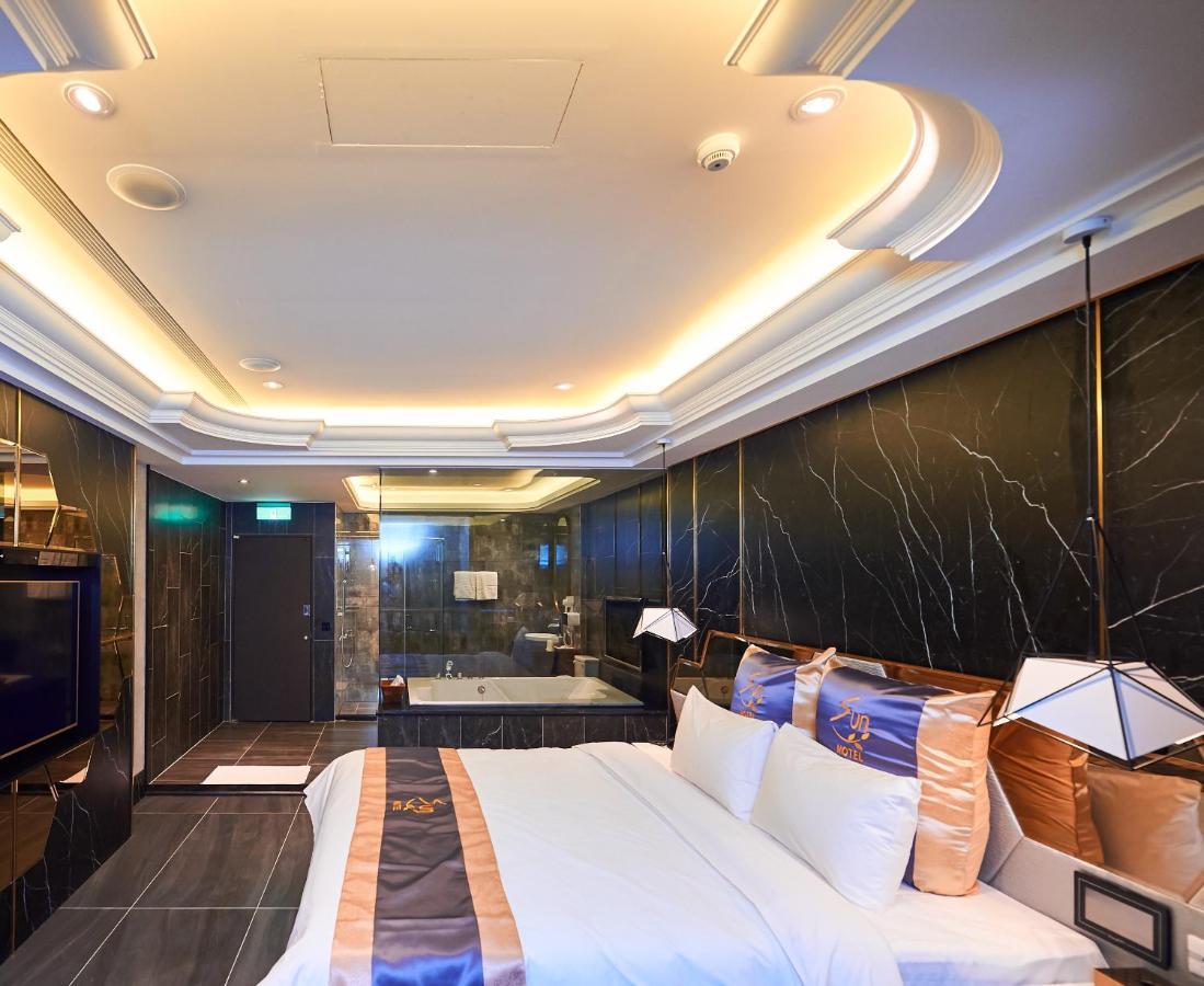 Sun Motel Καοσιούνγκ Εξωτερικό φωτογραφία